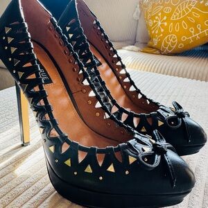 Izabella Rue Black Heels with Gold Accents